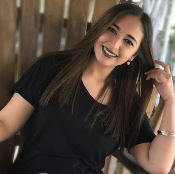 Meet your Posher, Candy - Picture 1 of 1